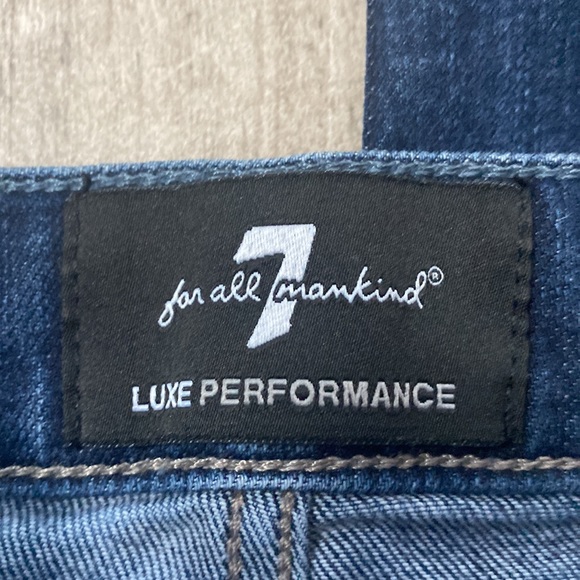 7 for All Mankind luxe performance jeans size 31.  Good condition - Picture 3 of 5